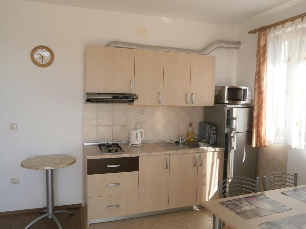 Apartments With A Parking Space Igrane, Makarska - 13535 Exterior photo